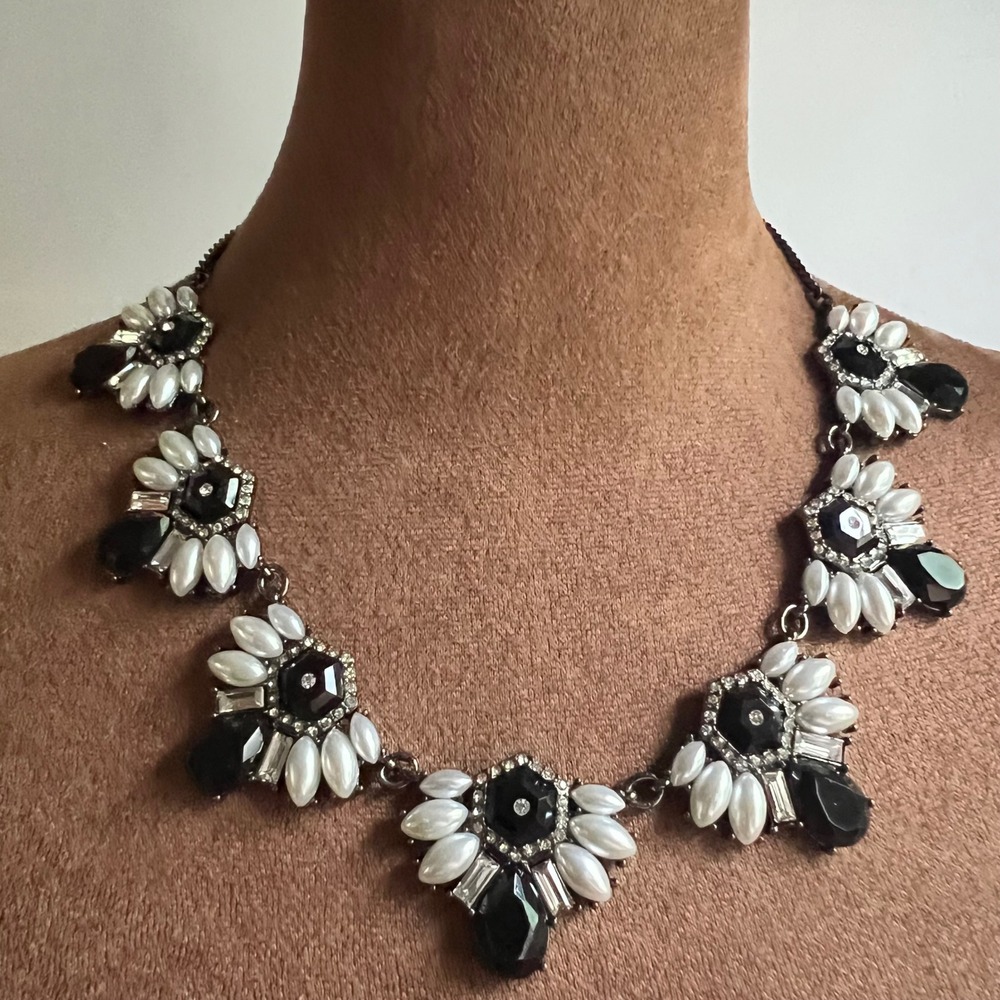 Black White Faux Pearl Rhinestone Floral Statement Necklace 18-21 Inch Coquette